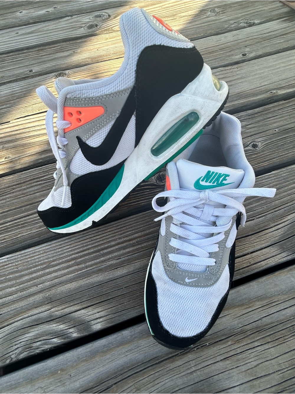 EUC Women’s Nike Air Max Correlate Running Shoes